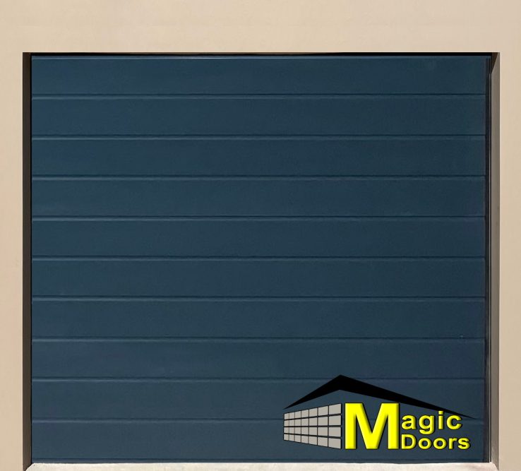 SINGLE CHARCOAL BROAD ALU FLUTED DOOR